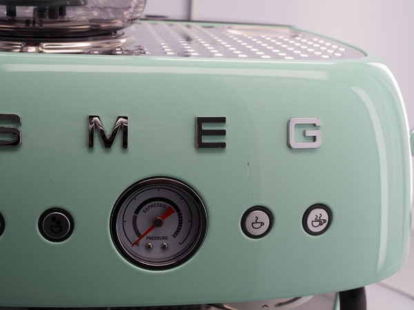 OUTLET - Ekspres do kawy SMEG EGF03PGEU - Zielony Pastelowy