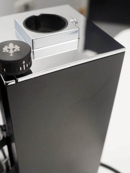 OUTLET 8552 - Młynek do kawy Eureka Mignon Libra Matt Black - Czarny mat