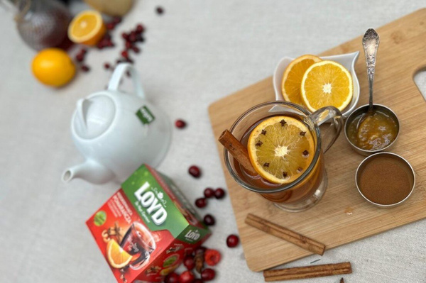 Herbata Loyd Rozgrzewająca Pomarańcza z Cynamonem i Goździkami 20x2g