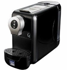 Ekspres na kapsułki Lavazza Blue LB 910 COMPACT - NIEDOSTĘPNY - opinie w konesso.pl