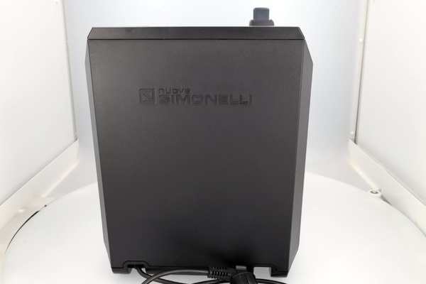 OUTLET - Ekspres do kawy Nuova Simonelli Oscar II black z podłączeniem do wody