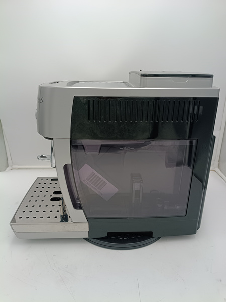 OUTLET 24190 - Ekspres do kawy Delonghi ECAM 250.23.SB