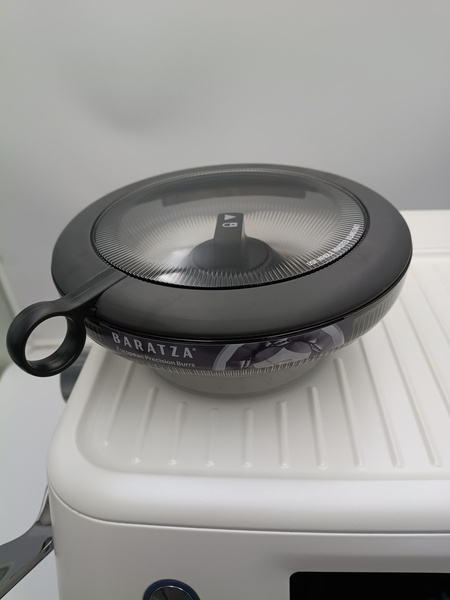 OUTLET 23548 - Ekspres do kawy Sage the Barista Touch™ Impress SES882SST - Biały