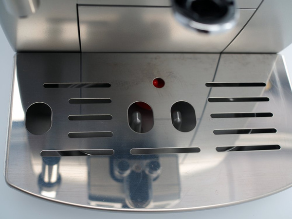 OUTLET - Ekspres do kawy DeLonghi ECAM 23.120.SB - OUTLET STAN DOBRY