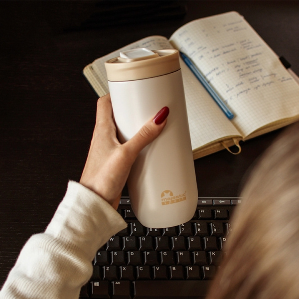 Kubek termiczny Majestic Sport Bullet 540 ml - Beżowy