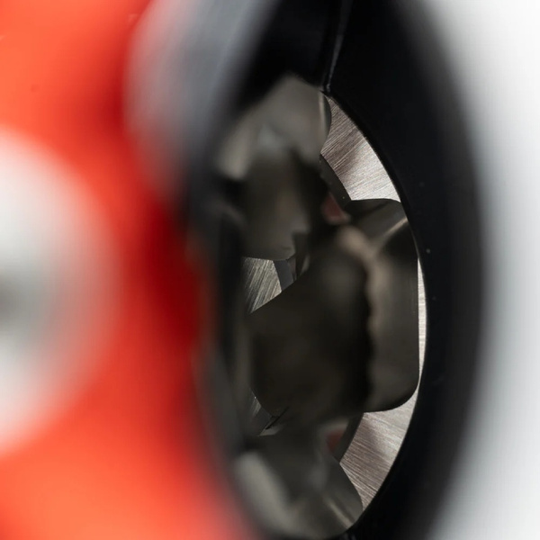 Młynek do kawy Comandante C40 MK4 Lab Series Hammerhead Stone Washed