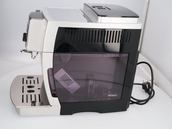 OUTLET - Ekspres do kawy DeLonghi ECAM 23.120.SB - OUTLET STAN DOBRY