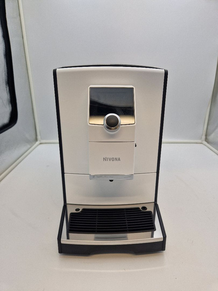 OUTLET 9288 - Ekspres do kawy Nivona 796