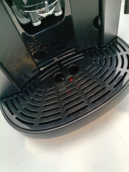 OUTLET 24208 - Ekspres do kawy DeLonghi Magnifica ESAM 4000.B