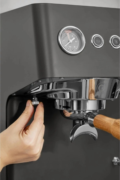 Ekspres do kawy AVX HERO PRO X - Czarny