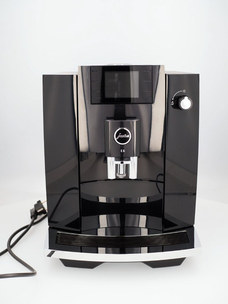 OUTLET 32451 - Ekspres do kawy Jura E6 Piano Black (EC)