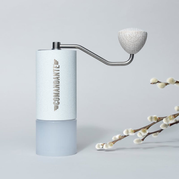 Młynek do kawy Comandante C40 MK4 Nitro Blade - Snow White - NIEDOSTĘPNY