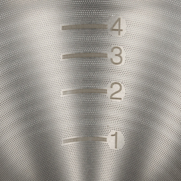 Metalowy Drip Hario V60-02 z podstawką