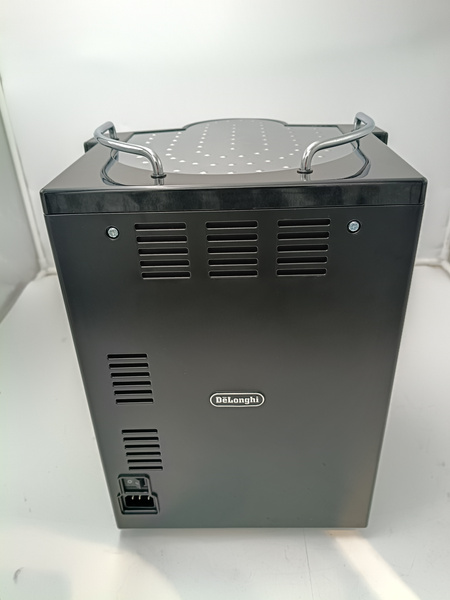 OUTLET 24570 - Ekspres do kawy DeLonghi EC 820.B