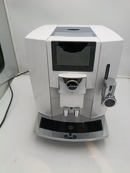 OUTLET 8995 - Ekspres do kawy Jura J8 Piano White (EA)