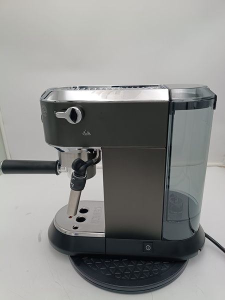 OUTLET 7325 - Ekspres do kawy DeLonghi EC 685.BK