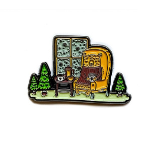 Przypinka - Miś w domku