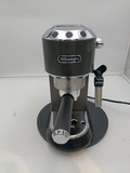 OUTLET 24351 - Ekspres do kawy DeLonghi EC 685.BK
