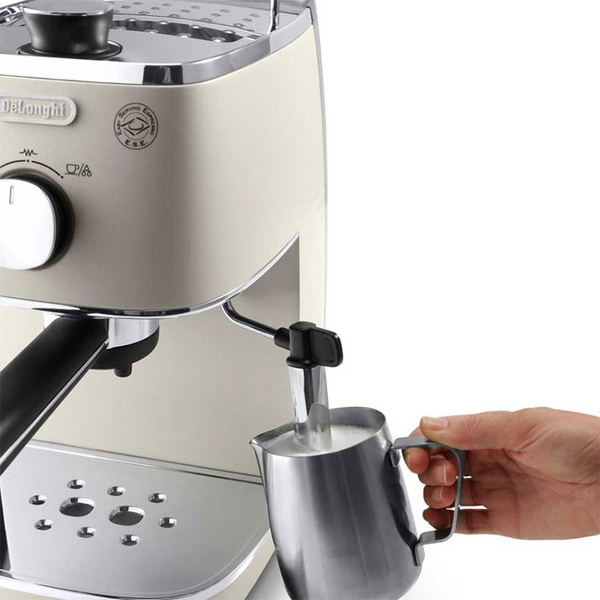 Kolbowy ekspres do kawy DeLonghi Distinta ECI 341.W - NIEDOSTĘPNY 