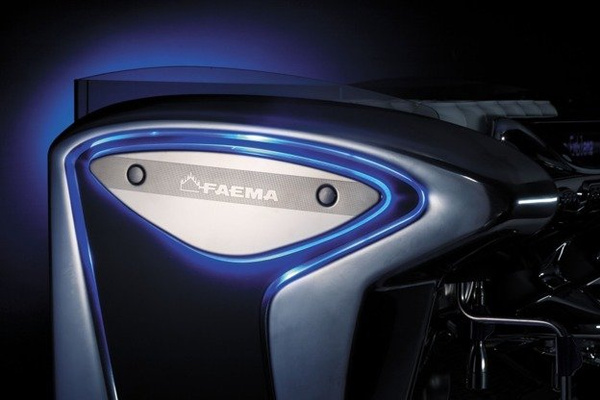 Ekspres do kawy Faema Emblema RS półautomatyczny 2-grupowy - NIEDOSTĘPNY 