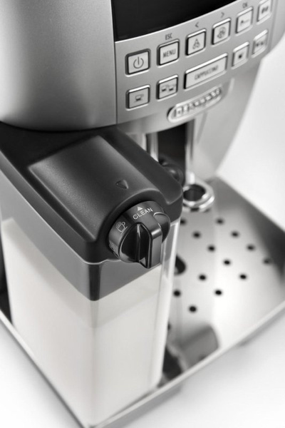 Ekspres do kawy DeLonghi Magnifica S Cappuccino ECAM 22.360.S - NIEDOSTĘPNY