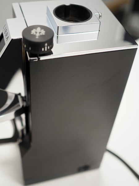 OUTLET 8552 - Młynek do kawy Eureka Mignon Libra Matt Black - Czarny mat