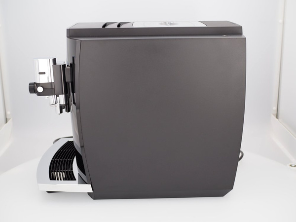 OUTLET 5844 - Ekspres do kawy Jura E8 Piano Black (EC)