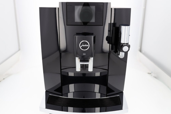 OUTLET - Ekspres do kawy Jura E8 Piano Black (EB)