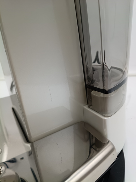 OUTLET 24193 - Ekspres do kawy DeLonghi Scultura ECZ 351.W
